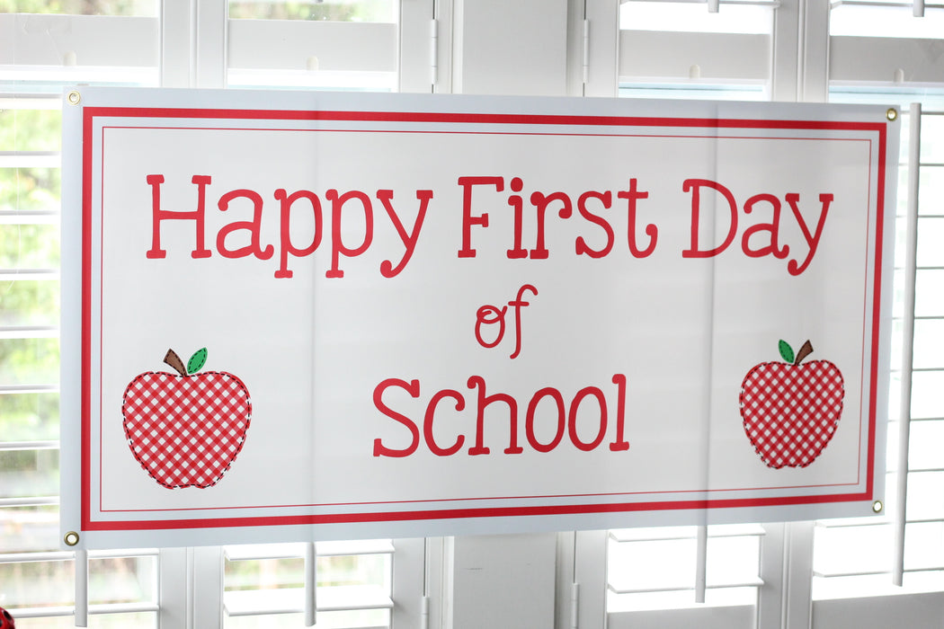Back to School Vinyl Banner: Red Gingham Apples